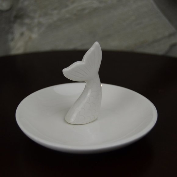 Mermaid Tail Jewelry Dish - Picture 6 of 6